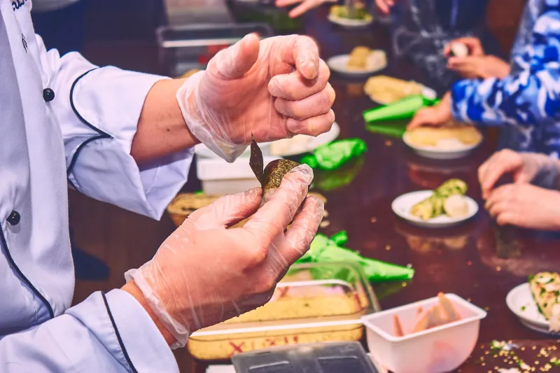 Brilliance in the Kitchen, Silence on the Screen: Why Culinary Mastery and Television Teaching So Rarely Coexist